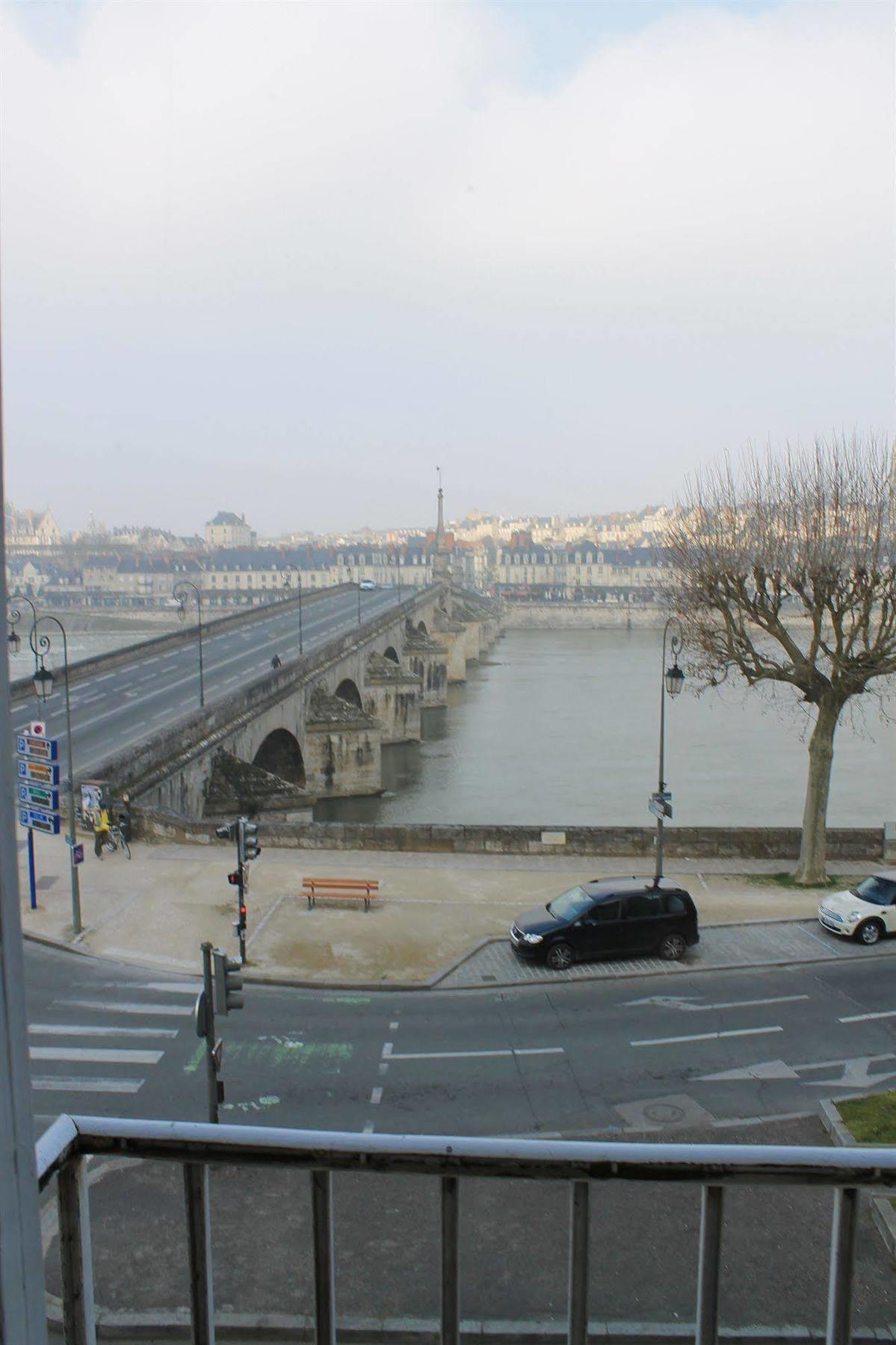 Le Pavillon Blois Exterior foto